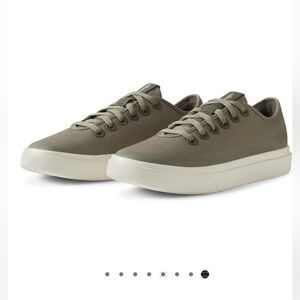 all birds canvas piper rugged green size 8 NWT